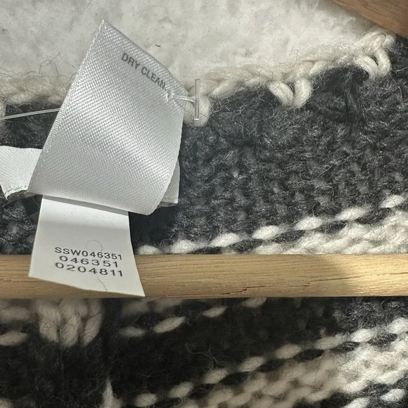 J. Jill Black & White Knit Poncho V-neck w/ Tassel Ties & Geometric Patterns NWT - Picture 11 of 11